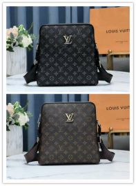 Picture of LV Mens Bags _SKUfw107470771fw